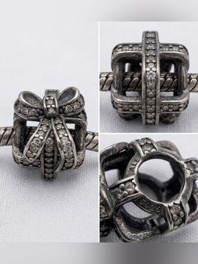 Authentic Retired Pandora Sparkling Surprise Gift Box Present Charm 925 ALE